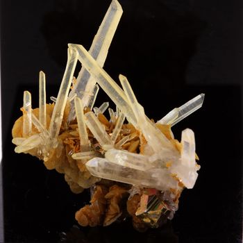 Siderite, Pyrite, Quartz.