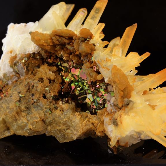 Siderite, Pyrite, Quartz.