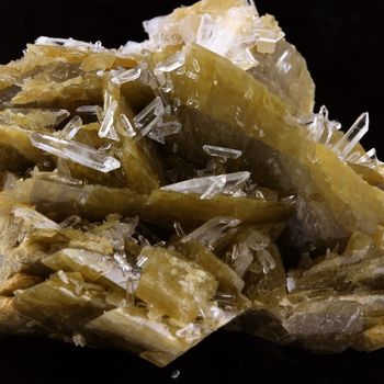 Siderite, Quartz. 465.2 ct.