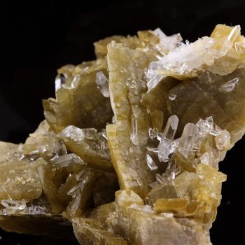Siderite, Quartz. 465.2 ct.