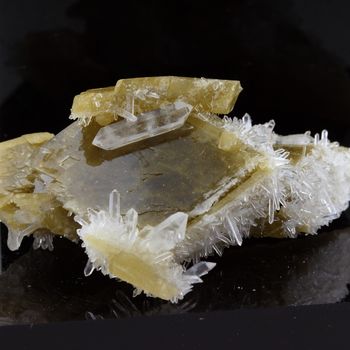 Siderite, Quartz.