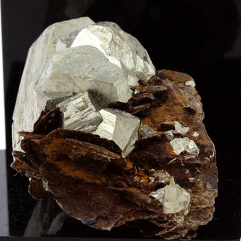 Pyrite, Siderite.