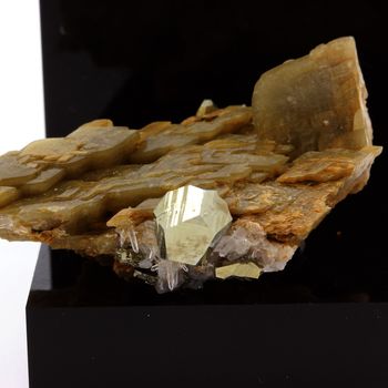 Siderite, Pyrite, Quartz. 120.2 ct.