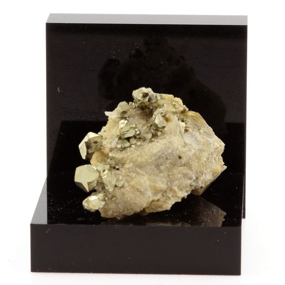 Siderite, Pyrite, Quartz.