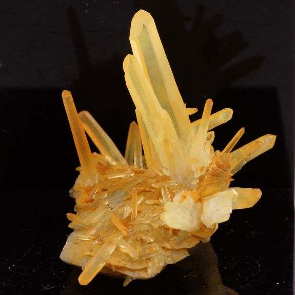 Siderite, Quartz. 43.78 ct.