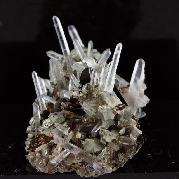 Siderite, Pyrite, Quartz.
