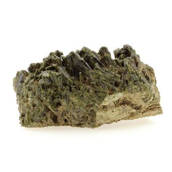 Epidote. 1425.7 ct.