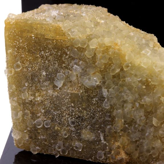 Siderite, Quartz, Calcite.