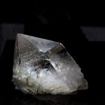 Quartz. 372.6 ct.