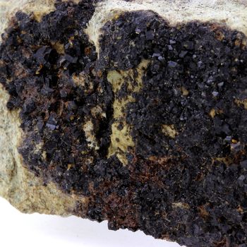 Grenat Melanite. 686.5 ct.