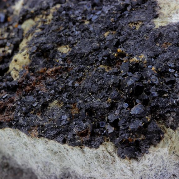 Grenat Melanite. 686.5 ct.