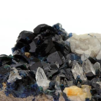 Lazulite, Quartz, Siderite, Kulanite. 251.6 ct.