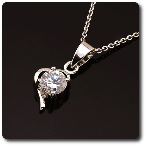 6 mm Simulated Diamonds Pendant
