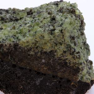 Péridotite. 270.1 ct.