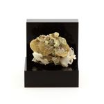 Pyrite, Siderite, Quartz.