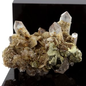 Siderite, Quartz, Pyrite.