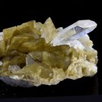 Siderite, Quartz. 132.5 ct.