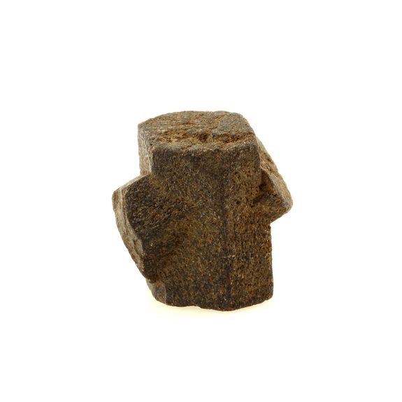 Staurolite. 85.1 ct.