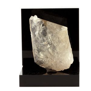 Quartz fumé Biterminé. 173.7 ct.
