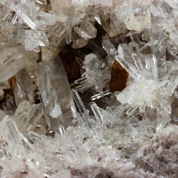 Quartz, Siderite. 2452.1 ct.