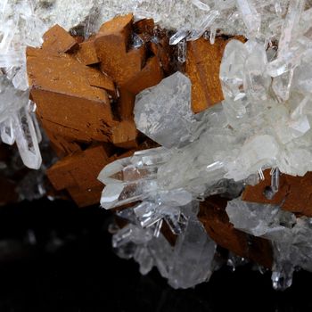 Quartz, Siderite. 2452.1 ct.