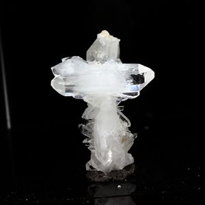 Quartz à Ame ( faden quartz ). 44.6 ct.
