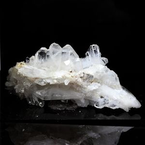 Quartz à Ame ( faden quartz ). 76.2 ct.