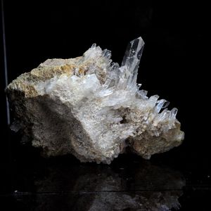Quartz. 166.2 ct.