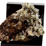 Siderite, Quartz, Pyrite.