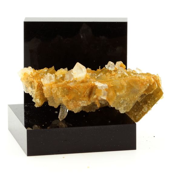 Siderite, Quartz, Calcite.