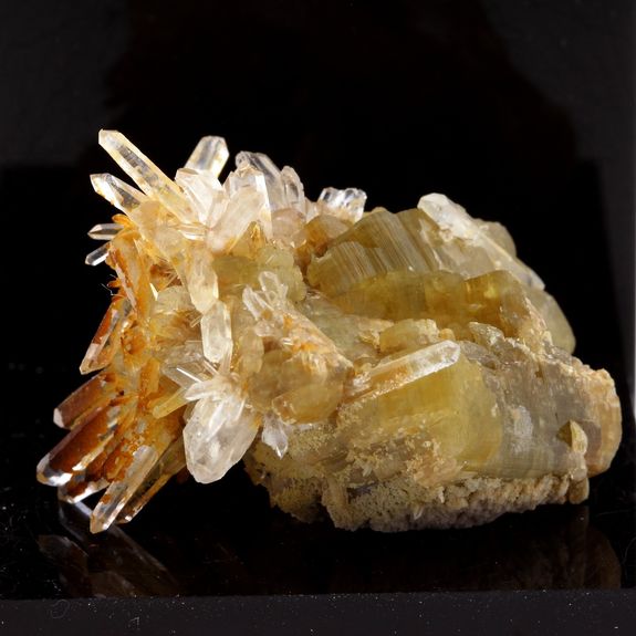 Siderite, Quartz, Calcite.