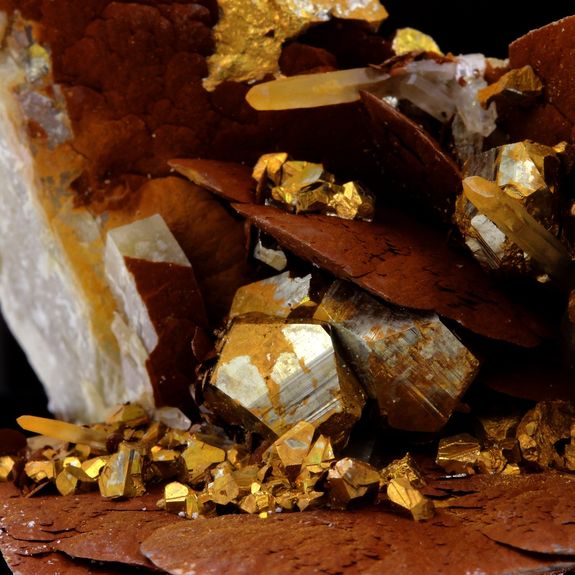 Siderite, Quartz, Pyrite.