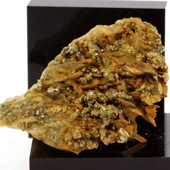 Siderite, Quartz, Pyrite. 189.4 ct.