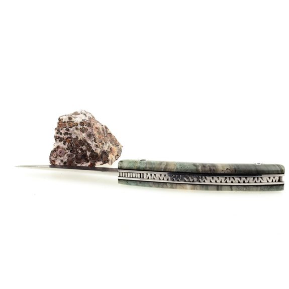 Couteau LE THIERS® manche Jaspe, lame Damas, ressort guilloché.