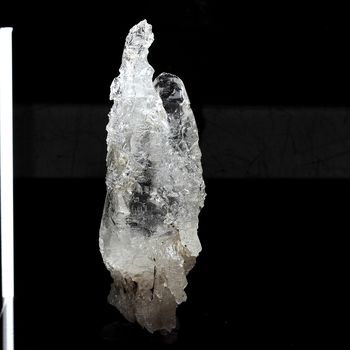 Quartz cristal de roche. 158.6 ct.