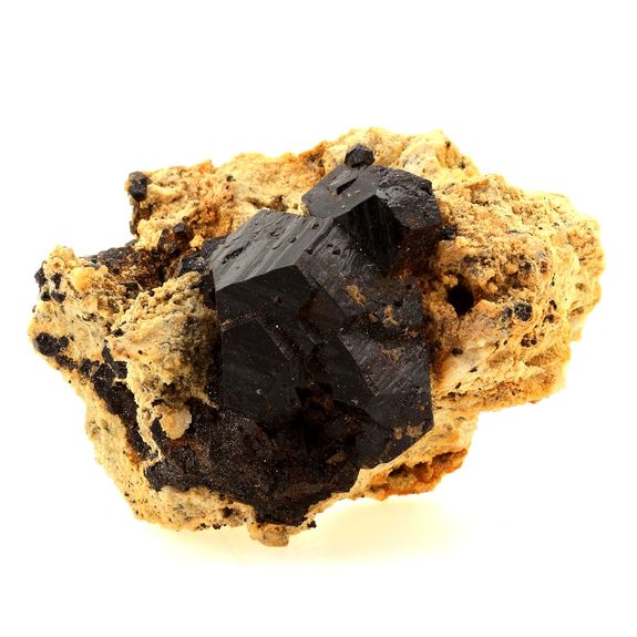 Goethite après Pyrite. 627.9 ct.
