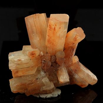 Aragonite. 114.8 ct.