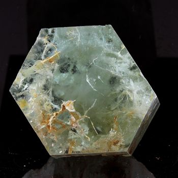 Aigue-Marine. 264.5 ct.