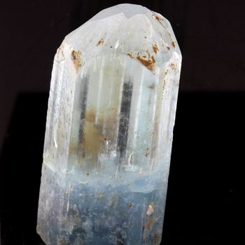 Aigue-Marine. 73.2 ct.