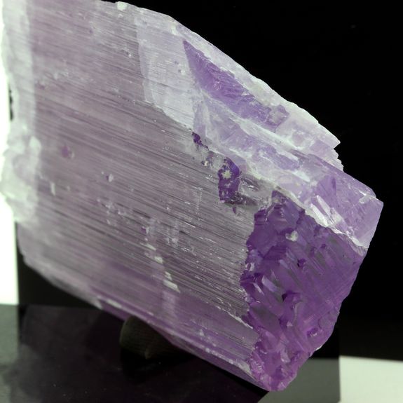 Kunzite. 676.0 ct.