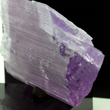 Kunzite. 676.0 ct.