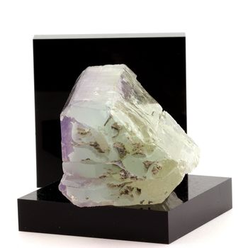 Kunzite. 619.4 ct.