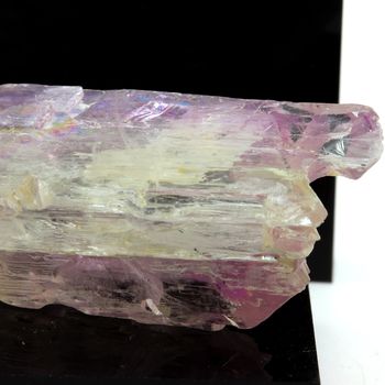 Kunzite. 364.6 ct.