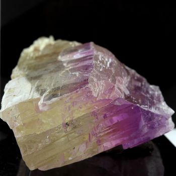Kunzite. 364.6 ct.