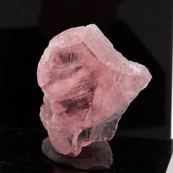 Fluorite rose. 20.7 ct.