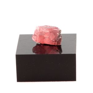Fluorite rose. 2.82 ct.