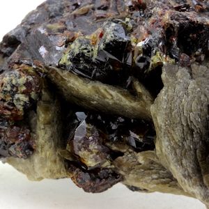 Sphalerite (Blende) + Siderite. 839.8 ct.