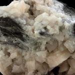 Dolomie (ou Dolomite) et Calcite. 526.8 ct.