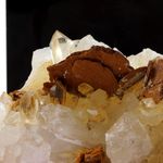 Siderite, Quartz. 559.4 ct.