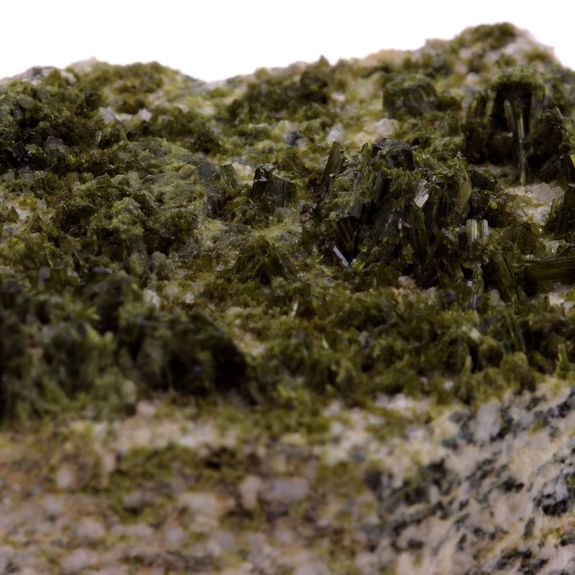 Epidote + Quartz. 682.4 ct.